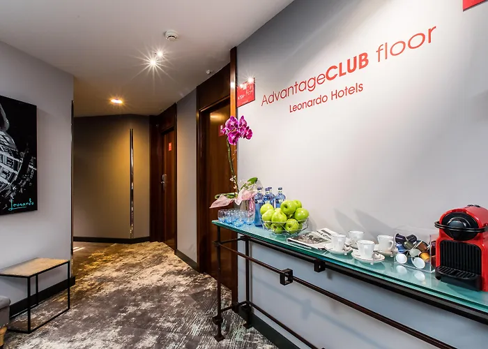 Hotel Leonardo Gran Via 3*