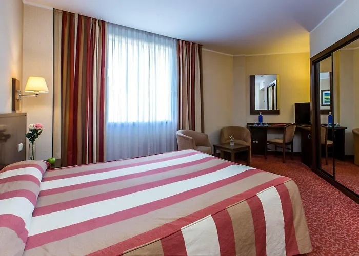 Leonardo Gran Via 3* Barcelona