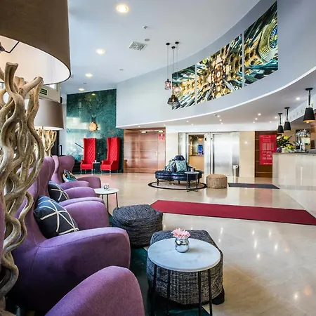 Leonardo Gran Via Отель Барселона