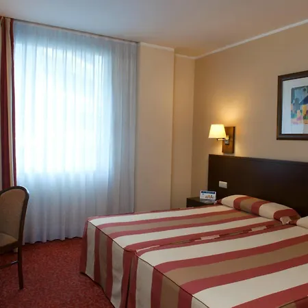 Leonardo Gran Via Отель 3*