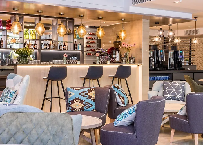 Hotel Leonardo Gran Via 3*