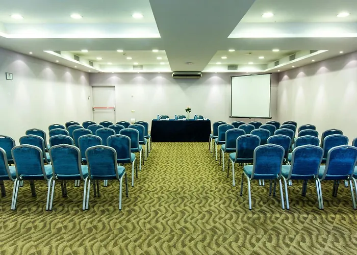 Leonardo Gran Via 3* Barcelona