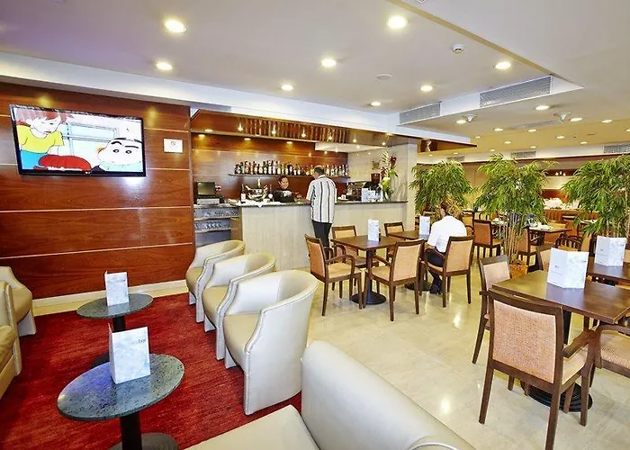 Leonardo Gran Via Отель Барселона