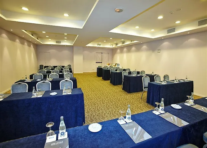 Leonardo Gran Via Hotel 3*