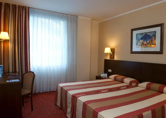 Leonardo Gran Via Отель 3*