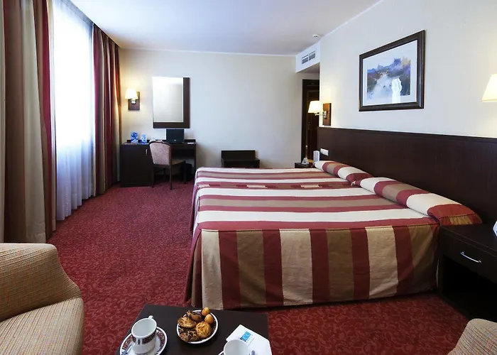 Leonardo Gran Via Барселона