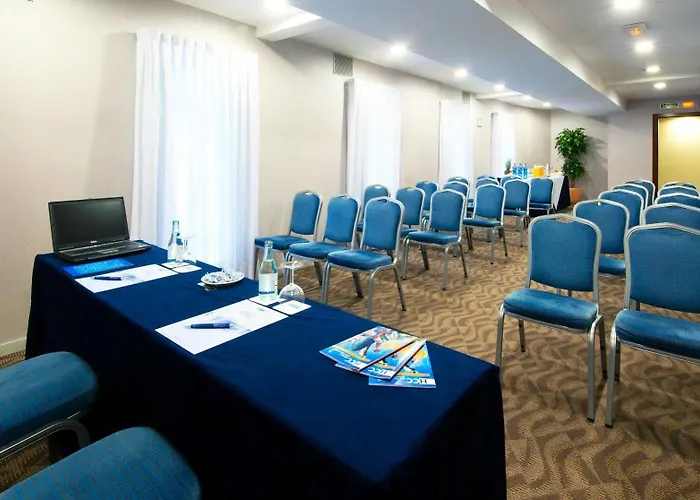 Отель Leonardo Gran Via