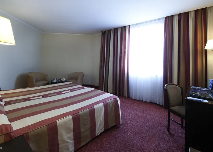 Leonardo Gran Via 3* Barcelona