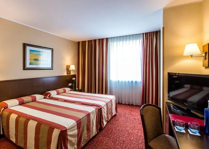 Leonardo Gran Via Отель 3*