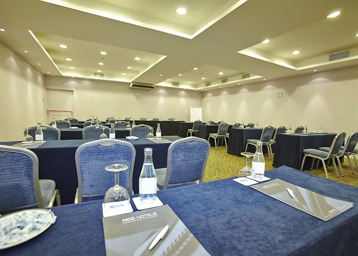 Leonardo Gran Via Отель