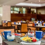 Hotel Leonardo Gran Via 3*