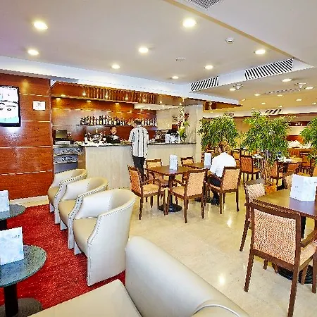 Leonardo Gran Via Hotel 3*